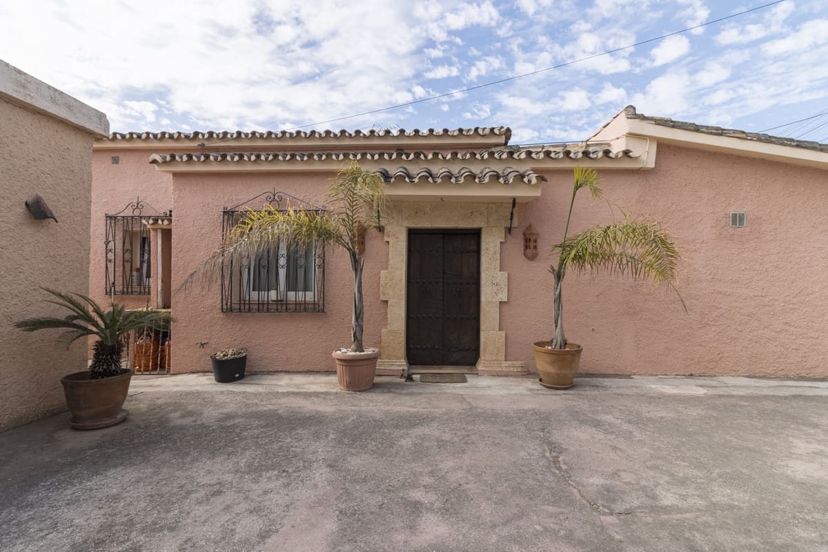 3 soveværelse Semi-Rækkehus til salg i Marbella - € 2.000.000 (Ref: 9366907)