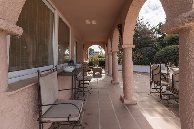 3 quarto Moradia Geminada para venda em Marbella - 2 000 000 € (Ref: 9366907)