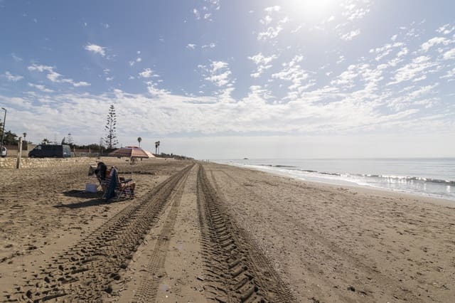 3 quarto Moradia Geminada para venda em Marbella - 2 000 000 € (Ref: 9366907)