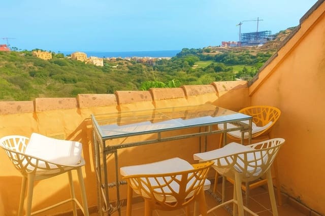 2 bedroom Penthouse for sale in La Duquesa / Puerto de la Duquesa, Manilva with pool garage - € 260,000 (Ref: 9367764)
