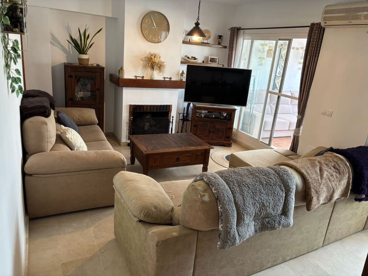 2 sypialnia Dom na sprzedaż w Manilva z basenem garażem - 265 000 € (Ref: 9370355)