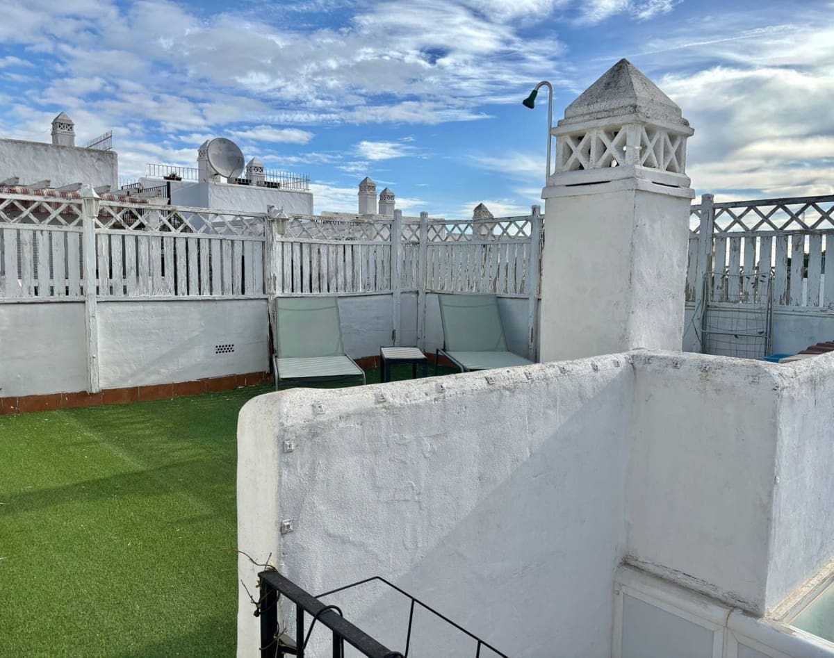 2 sypialnia Dom na sprzedaż w Manilva z basenem garażem - 265 000 € (Ref: 9370355)