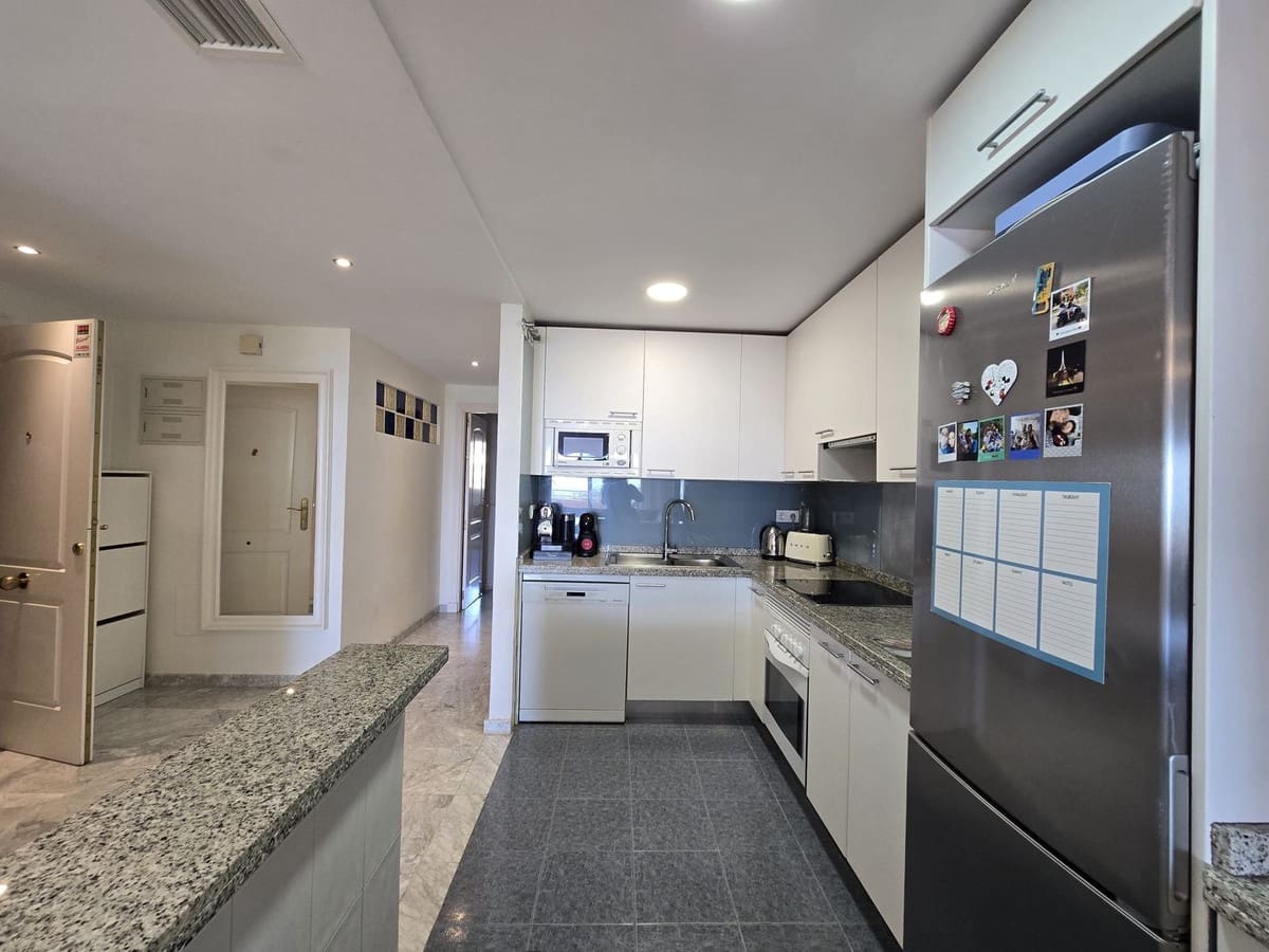 2 bedroom Apartment for sale in Torrequebrada with pool garage - € 660,000 (Ref: 9373812)