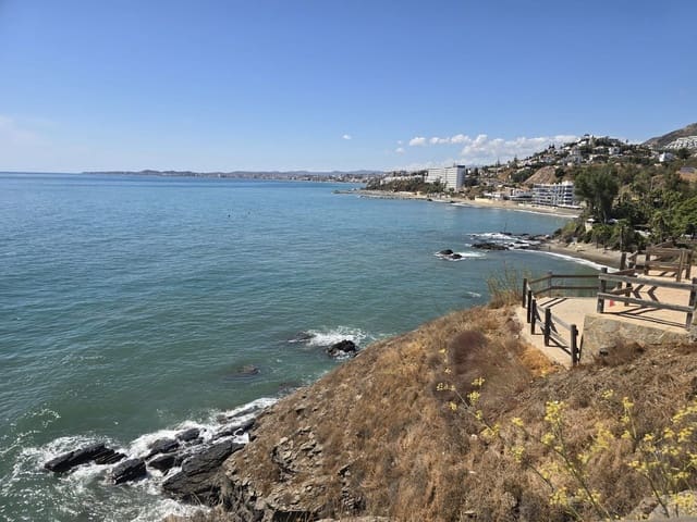 2 soverom Leilighet til salgs i Torrequebrada, Benalmádena med svømmebasseng garasje - € 660 000 (Ref: 9373812)