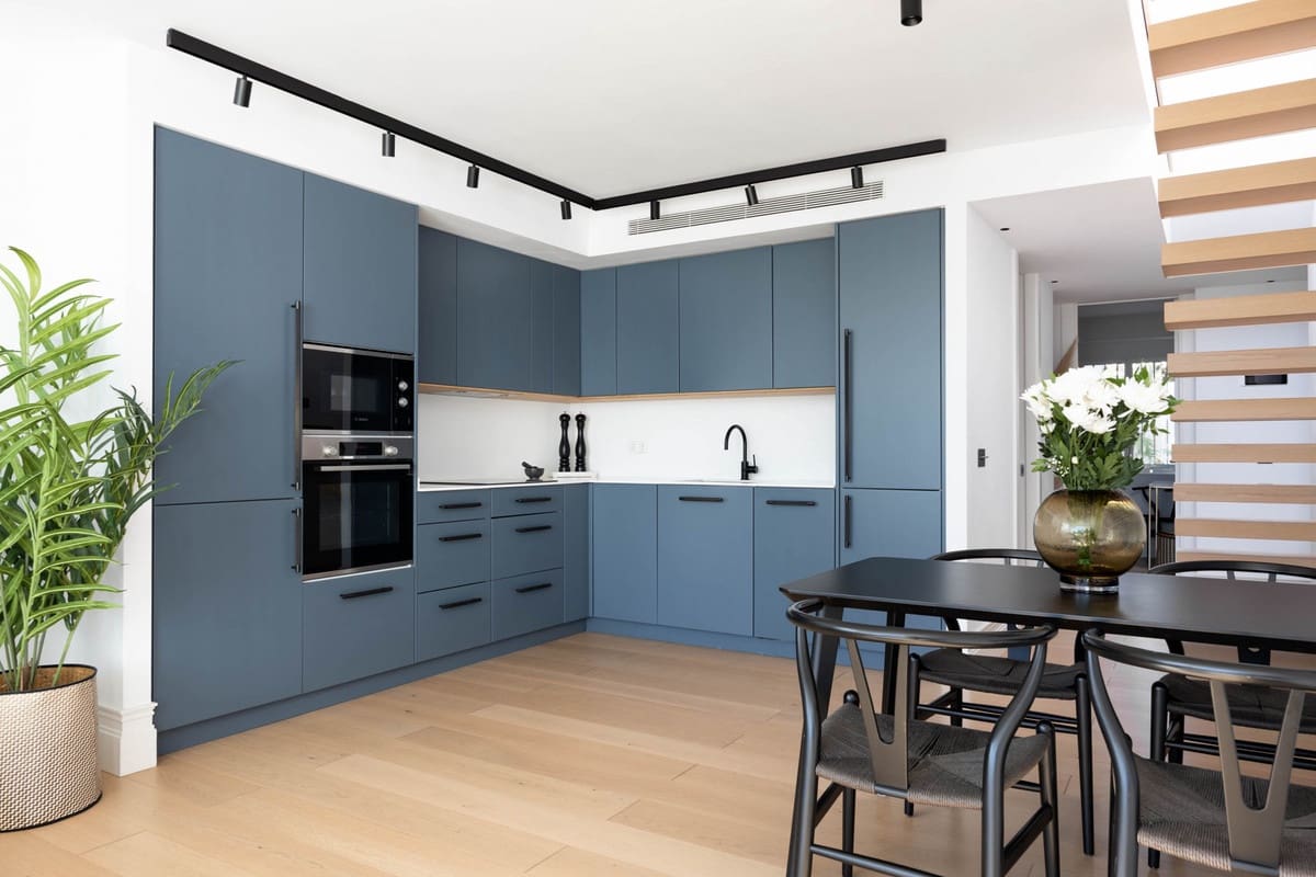 2 makuuhuone Huoneisto myytävänä paikassa Nueva Andalucia mukana uima-altaan 
autotalli - 495 000 € (Ref: 9374148)