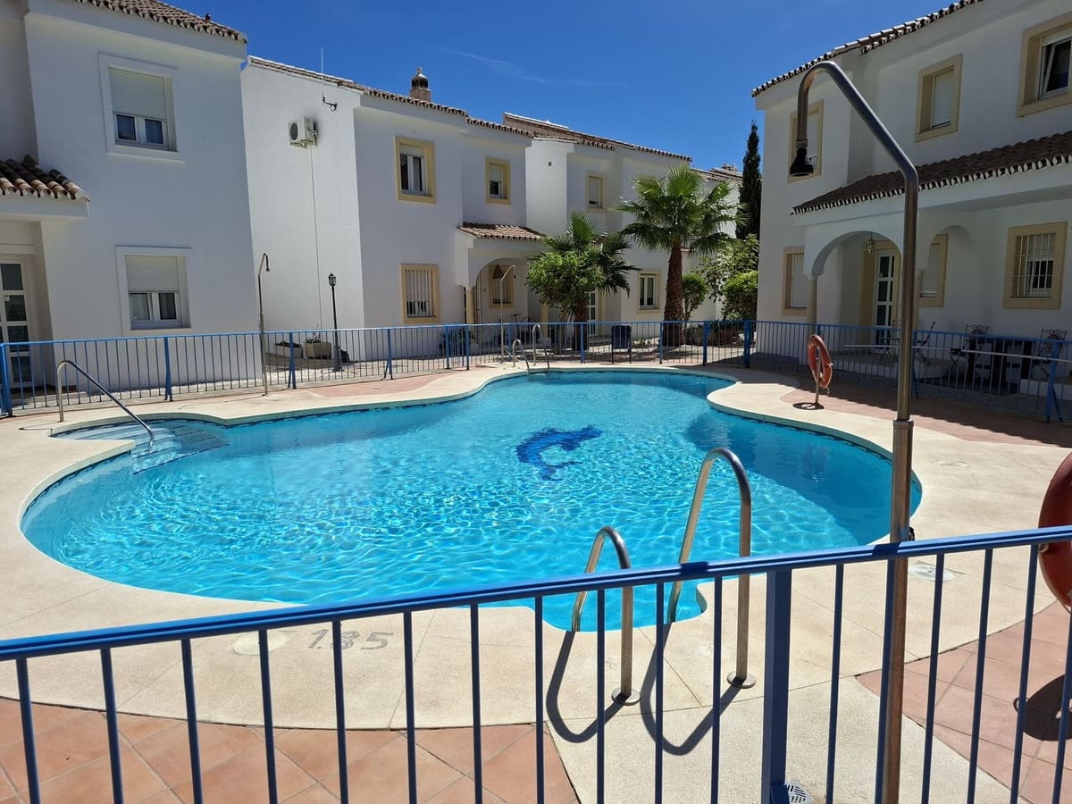 2 quarto Casa em Banda para venda em Mijas com piscina - 340 000 € (Ref: 9374235)