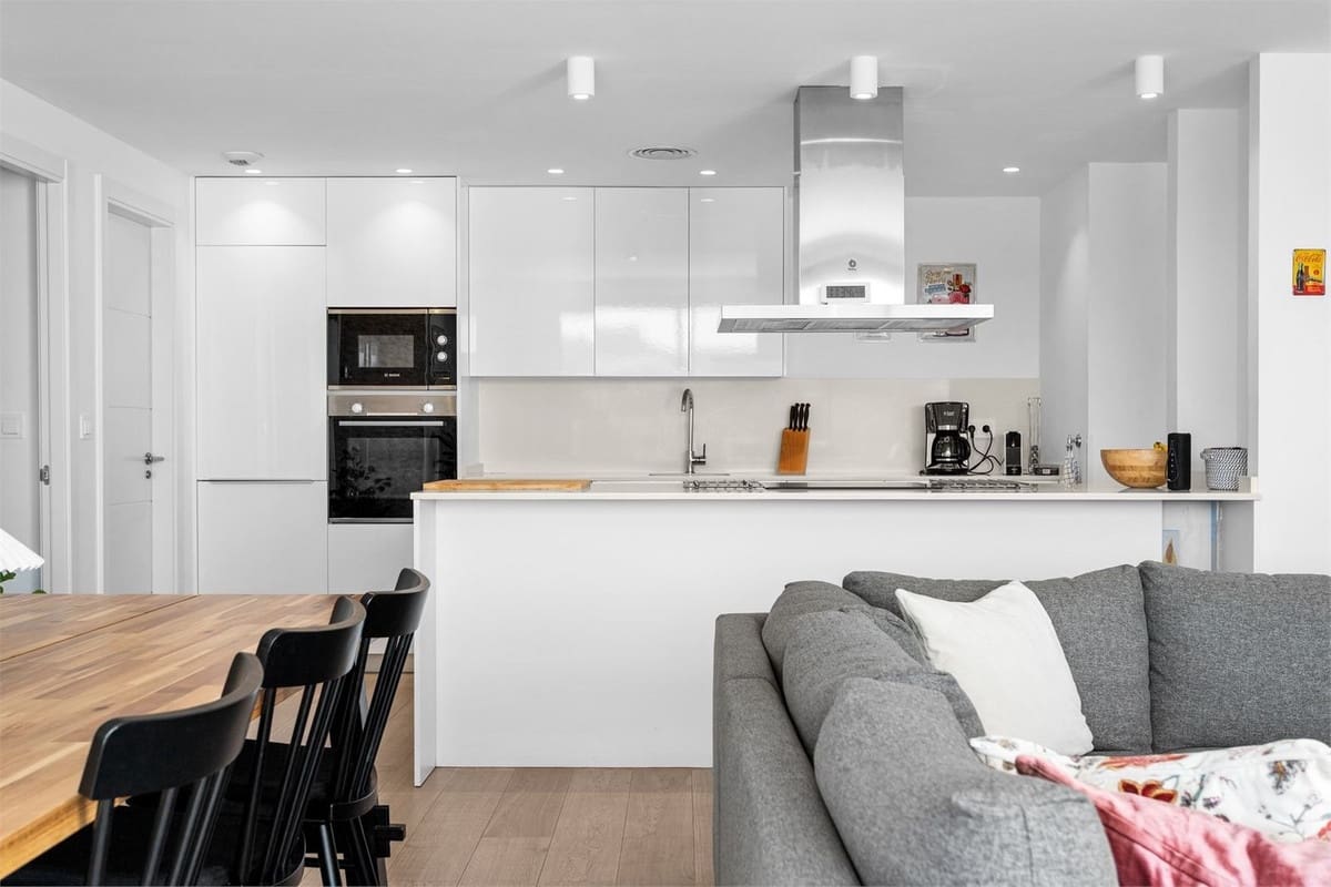 3 bedroom Apartment for sale in Mijas Costa with pool garage - € 619,000 (Ref: 9379310)