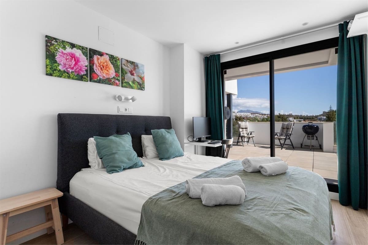 3 bedroom Apartment for sale in Mijas Costa with pool garage - € 619,000 (Ref: 9379310)