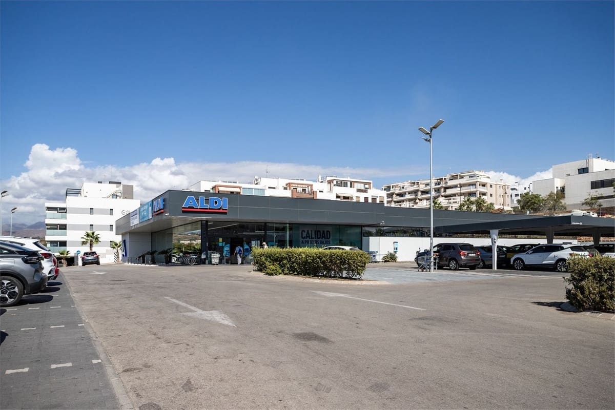 3 bedroom Apartment for sale in Mijas Costa with pool garage - € 619,000 (Ref: 9379310)