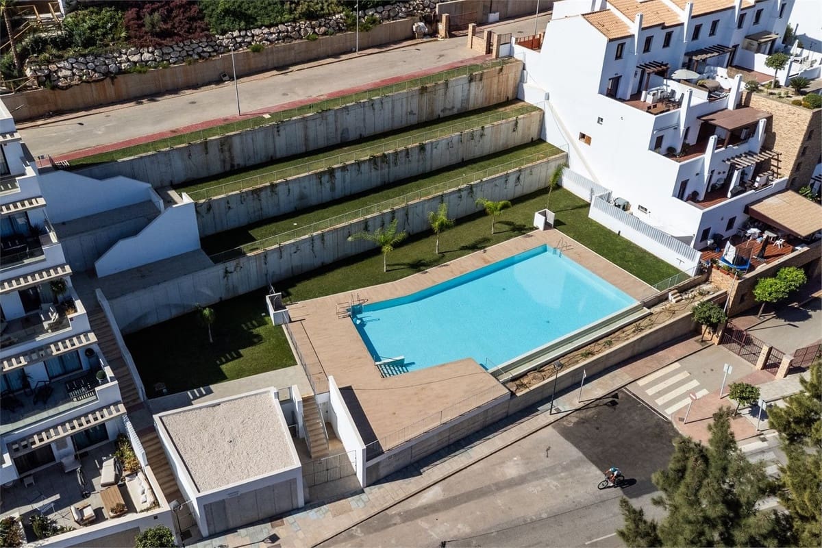 3 bedroom Apartment for sale in Mijas Costa with pool garage - € 619,000 (Ref: 9379310)