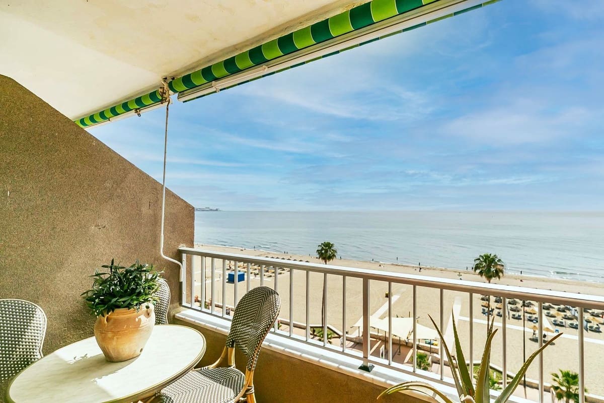 2 makuuhuone Huoneisto myytävänä paikassa Fuengirola - 593 000 € (Ref: 9379313)