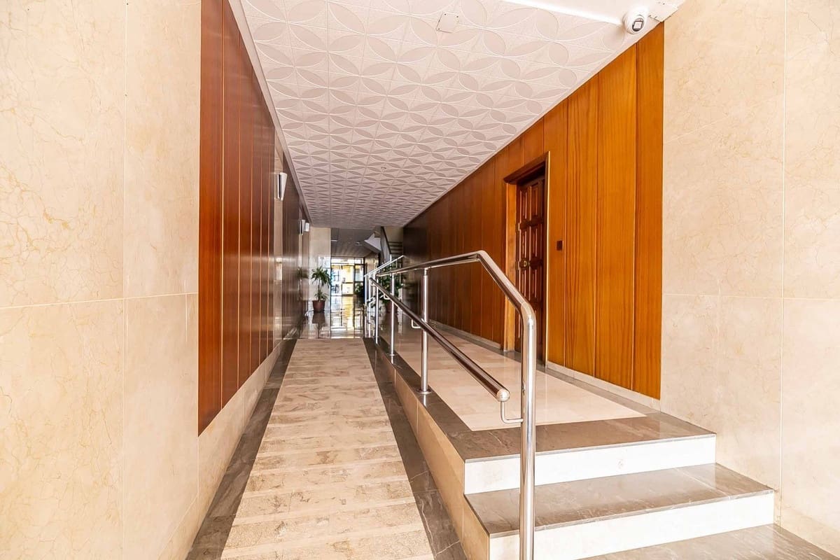 2 makuuhuone Huoneisto myytävänä paikassa Fuengirola - 593 000 € (Ref: 9379313)