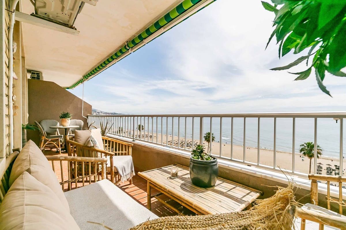 2 makuuhuone Huoneisto myytävänä paikassa Fuengirola - 593 000 € (Ref: 9379313)