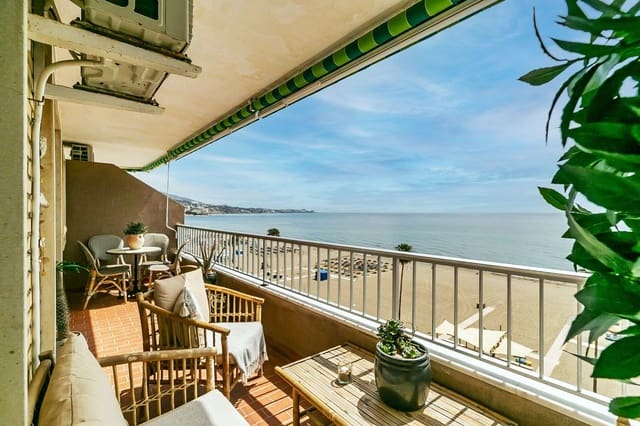 2 makuuhuone Huoneisto myytävänä paikassa Fuengirola - 593 000 € (Ref: 9379313)