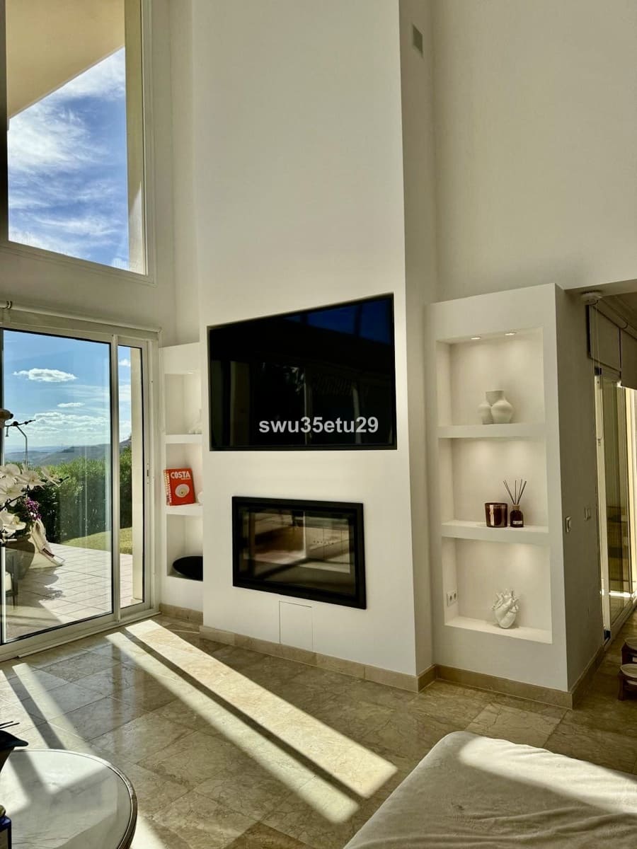 3 soverom Villa til salgs i Istan med svømmebasseng garasje - € 1 350 000 (Ref: 9379315)