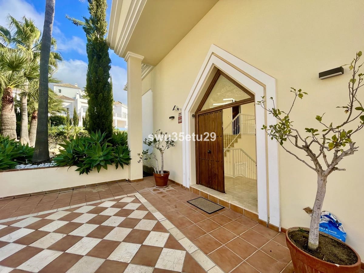 3 soverom Villa til salgs i Istan med svømmebasseng garasje - € 1 350 000 (Ref: 9379315)