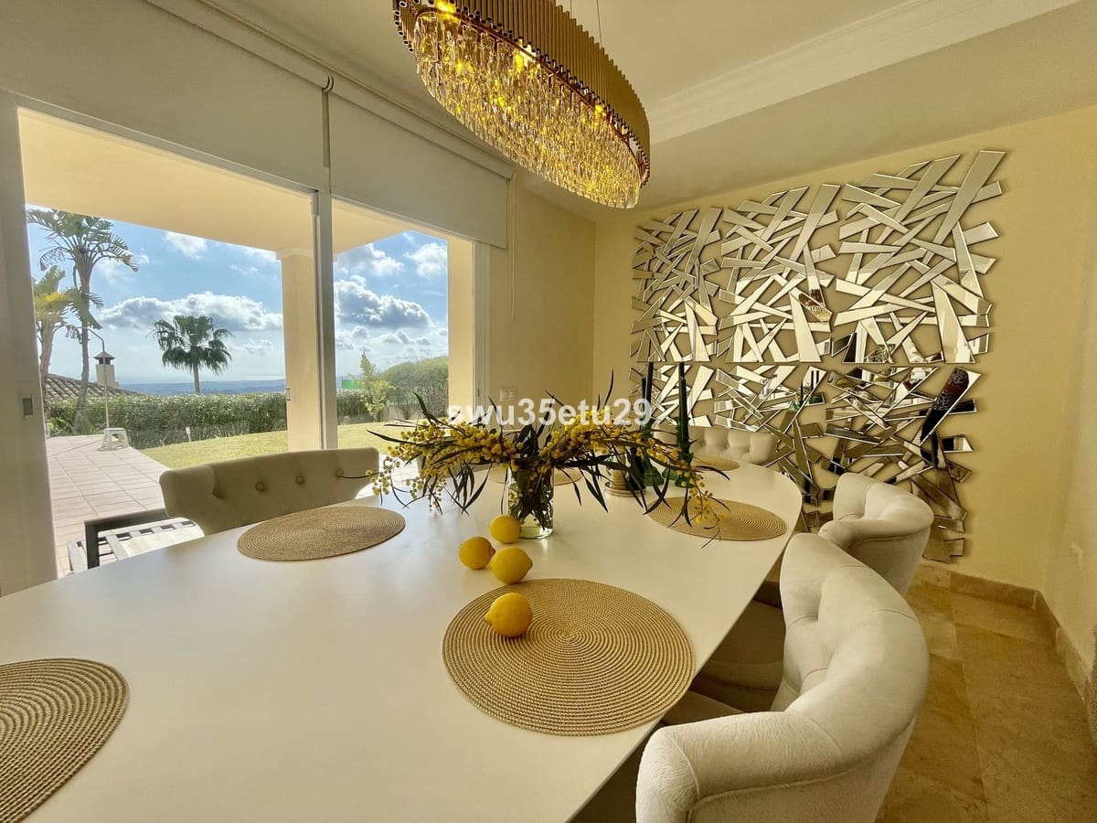 3 soverom Villa til salgs i Istan med svømmebasseng garasje - € 1 350 000 (Ref: 9379315)