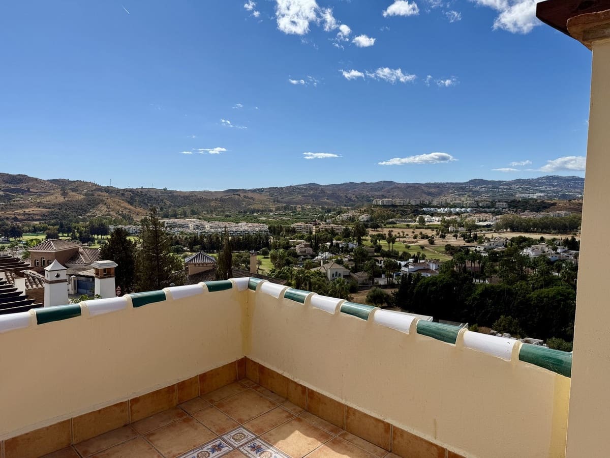 2 soverom Hus til salgs i Mijas Golf med svømmebasseng garasje - € 415 000 (Ref: 9379317)