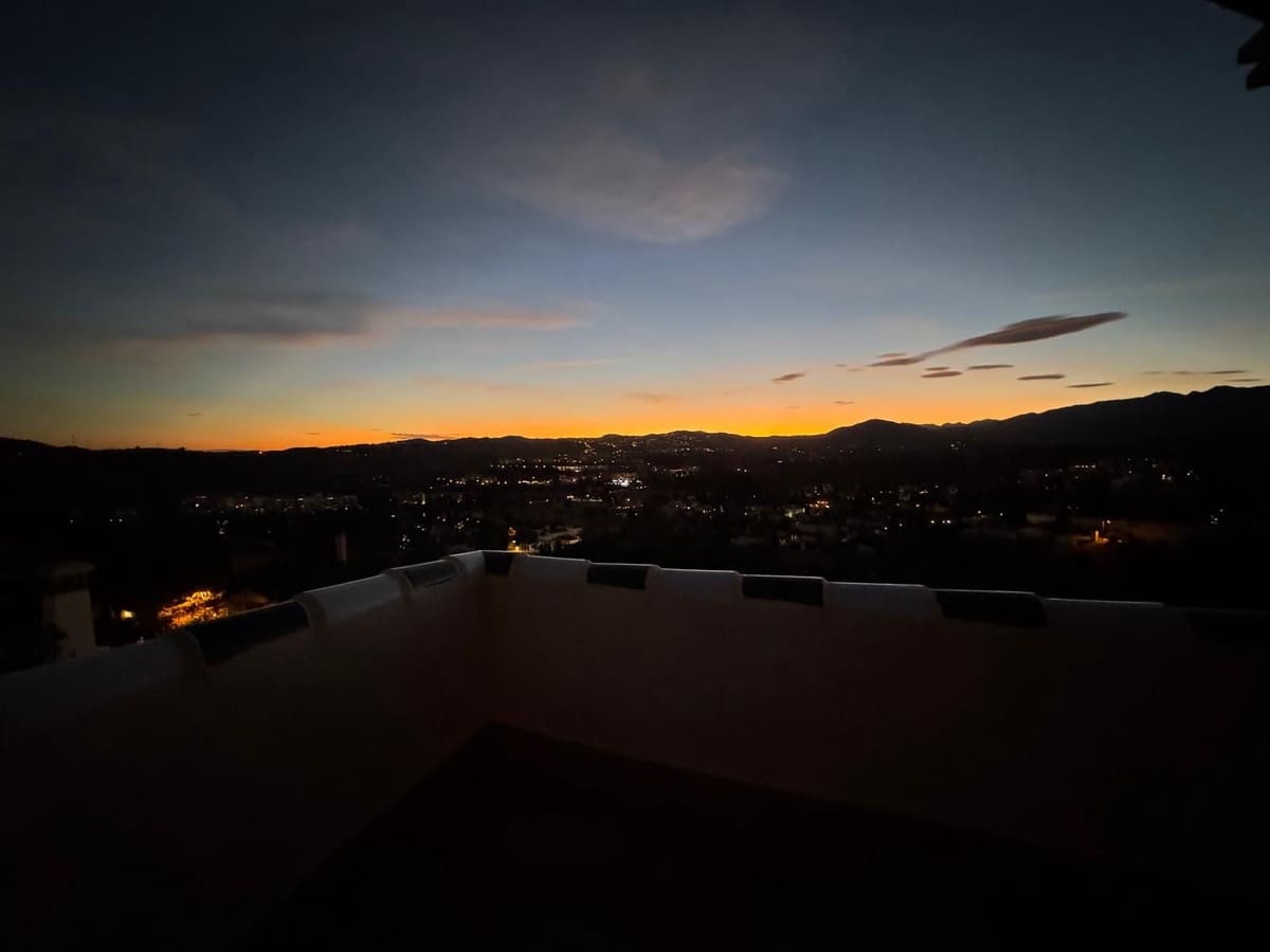 2 soverom Hus til salgs i Mijas Golf med svømmebasseng garasje - € 415 000 (Ref: 9379317)