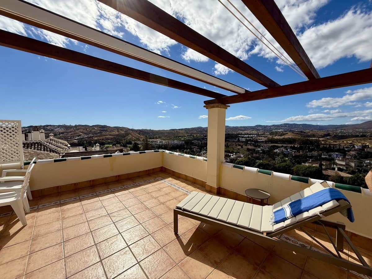 2 soverom Hus til salgs i Mijas Golf med svømmebasseng garasje - € 415 000 (Ref: 9379317)