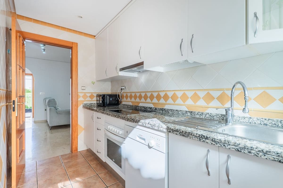 3 quarto Casa em Banda para venda em El Rosario com piscina garagem - 850 000 € (Ref: 9380052)