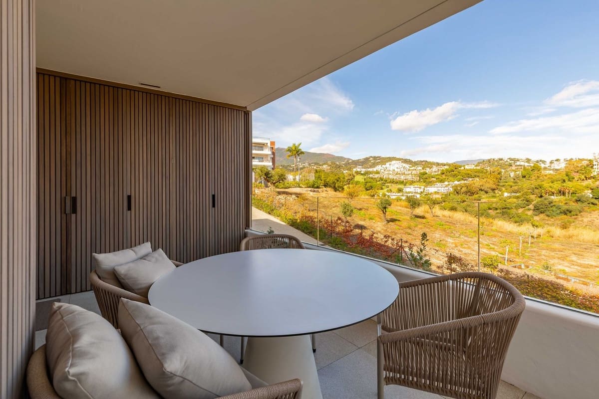 2 sypialnia Apartament na sprzedaż w Benahavis z basenem garażem - 750 000 € (Ref: 9387056)