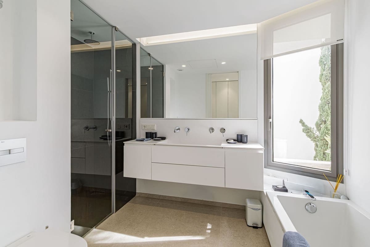 2 sypialnia Apartament na sprzedaż w Benahavis z basenem garażem - 750 000 € (Ref: 9387056)