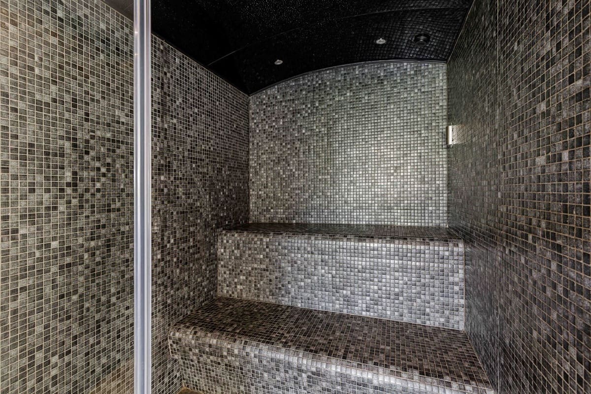 2 sypialnia Apartament na sprzedaż w Benahavis z basenem garażem - 750 000 € (Ref: 9387056)