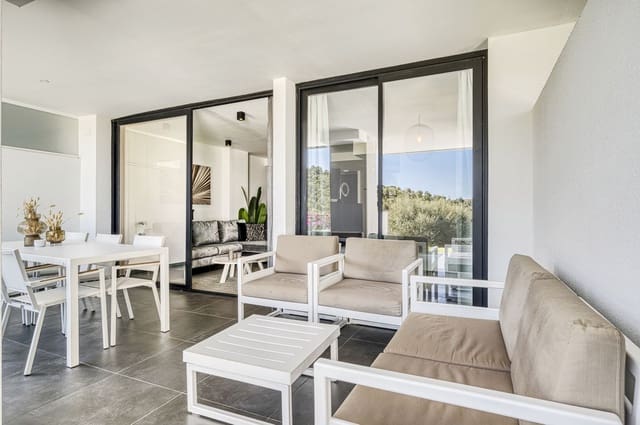 1 bedroom Apartment for sale in Mijas Costa, Mijas with pool garage - € 349,000 (Ref: 9387061)