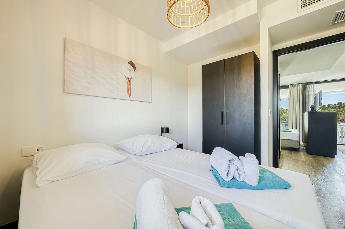 1 bedroom Apartment for sale in Mijas Costa with pool garage - € 349,000 (Ref: 9387061)