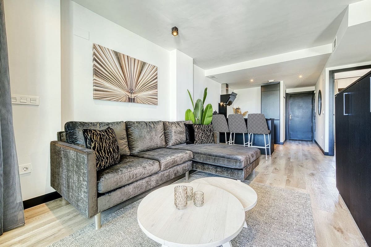 1 bedroom Apartment for sale in Mijas Costa with pool garage - € 349,000 (Ref: 9387061)