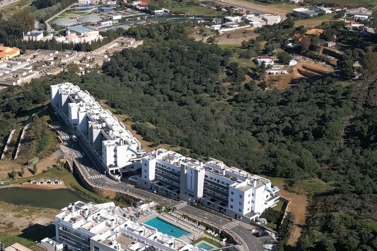 1 bedroom Apartment for sale in Mijas Costa with pool garage - € 349,000 (Ref: 9387061)