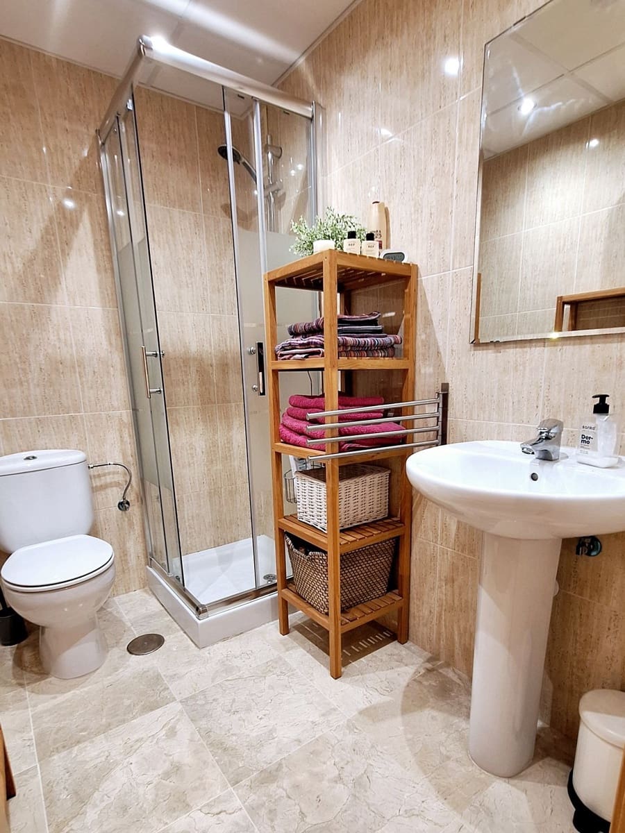 2 soverom Penthouse til salgs i La Duquesa / Puerto de la Duquesa med svømmebasseng garasje - € 295 000 (Ref: 9387063)