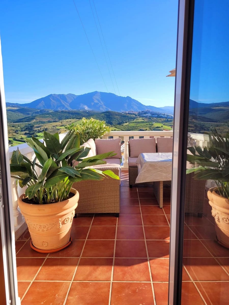 3 sypialnia Dom na sprzedaż w Manilva z basenem - 290 000 € (Ref: 9387064)