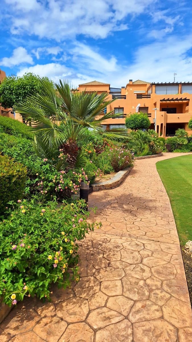 2 chambre Appartement à vendre à Casares avec piscine garage - 350 000 € (Ref: 9387066)