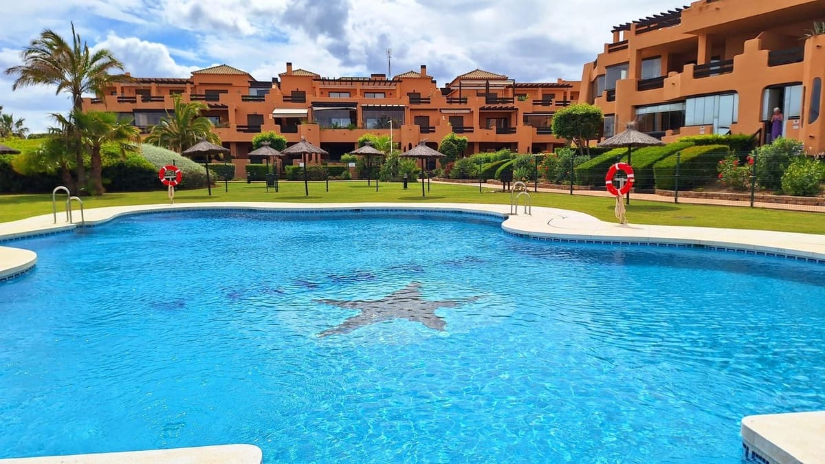 2 chambre Appartement à vendre à Casares avec piscine garage - 350 000 € (Ref: 9387066)