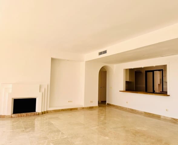 3 bedroom Penthouse for sale in La Duquesa / Puerto de la Duquesa, Manilva with pool garage - € 550,000 (Ref: 9387069)