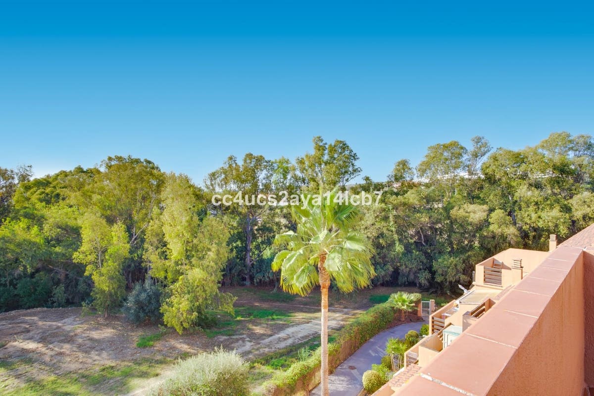 3 bedroom Penthouse for sale in Casares with pool garage - € 299,000 (Ref: 9393411)