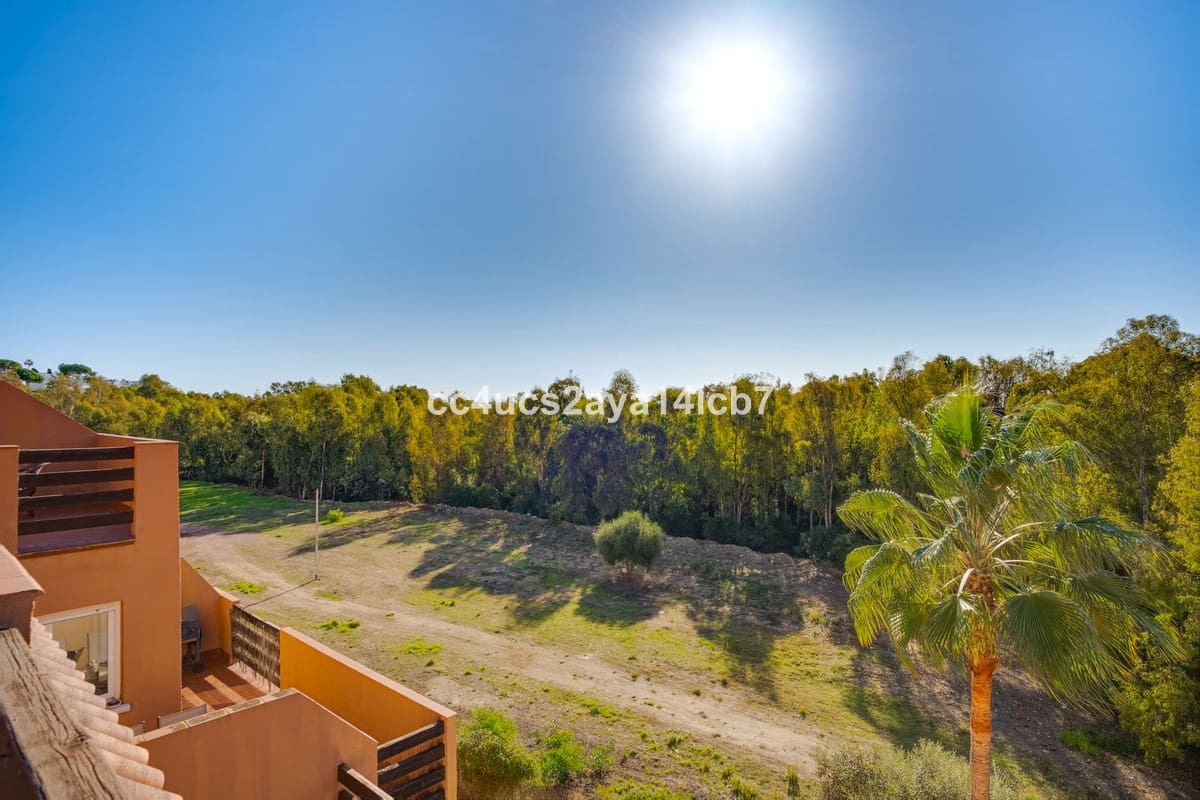 3 bedroom Penthouse for sale in Casares with pool garage - € 299,000 (Ref: 9393411)