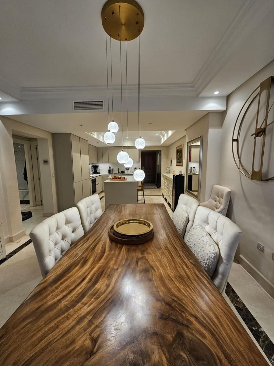 3 bedroom Apartment for sale in Estepona with pool garage - € 1,200,000 (Ref: 9396037)