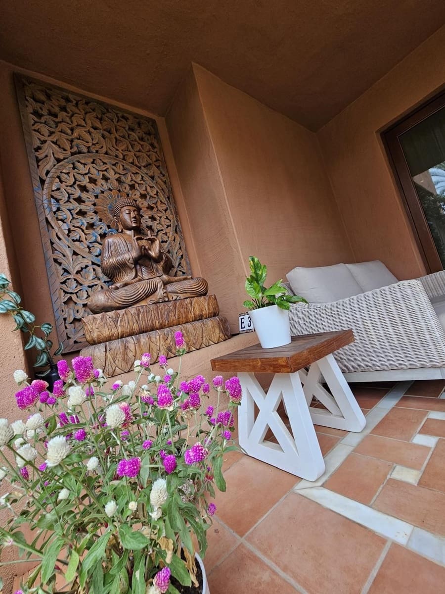 3 bedroom Apartment for sale in Estepona with pool garage - € 1,200,000 (Ref: 9396037)