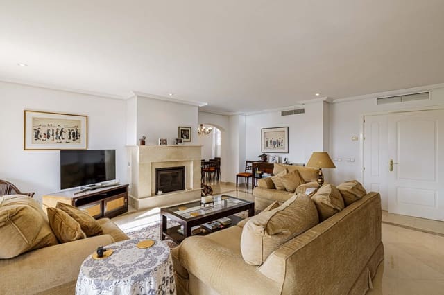 3 soverom Penthouse til salgs i Los Arqueros - Puerto del Almendro, Benahavís med svømmebasseng garasje - € 995 000 (Ref: 9396116)