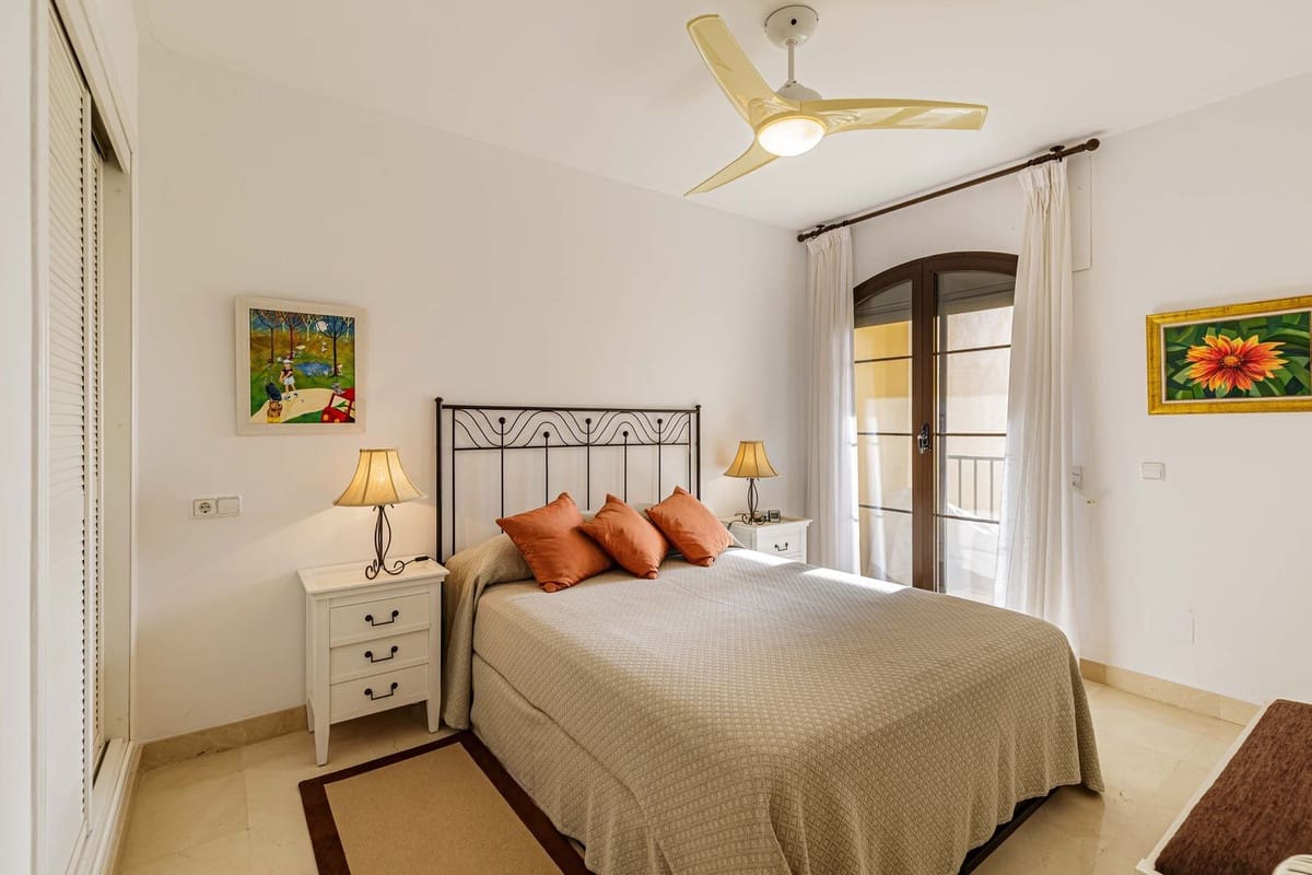 3 slaapkamer Penthouse te koop in Benahavis met zwembad garage - € 995.000 (Ref: 9396116)