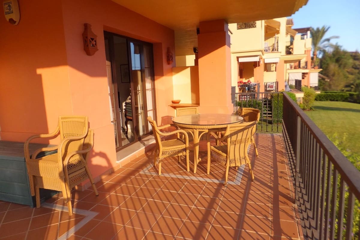 3 slaapkamer Penthouse te koop in Benahavis met zwembad garage - € 995.000 (Ref: 9396116)