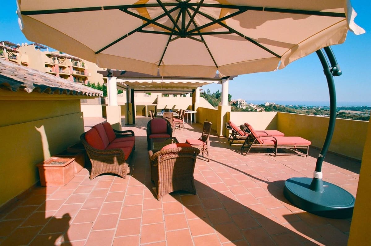 3 slaapkamer Penthouse te koop in Benahavis met zwembad garage - € 995.000 (Ref: 9396116)