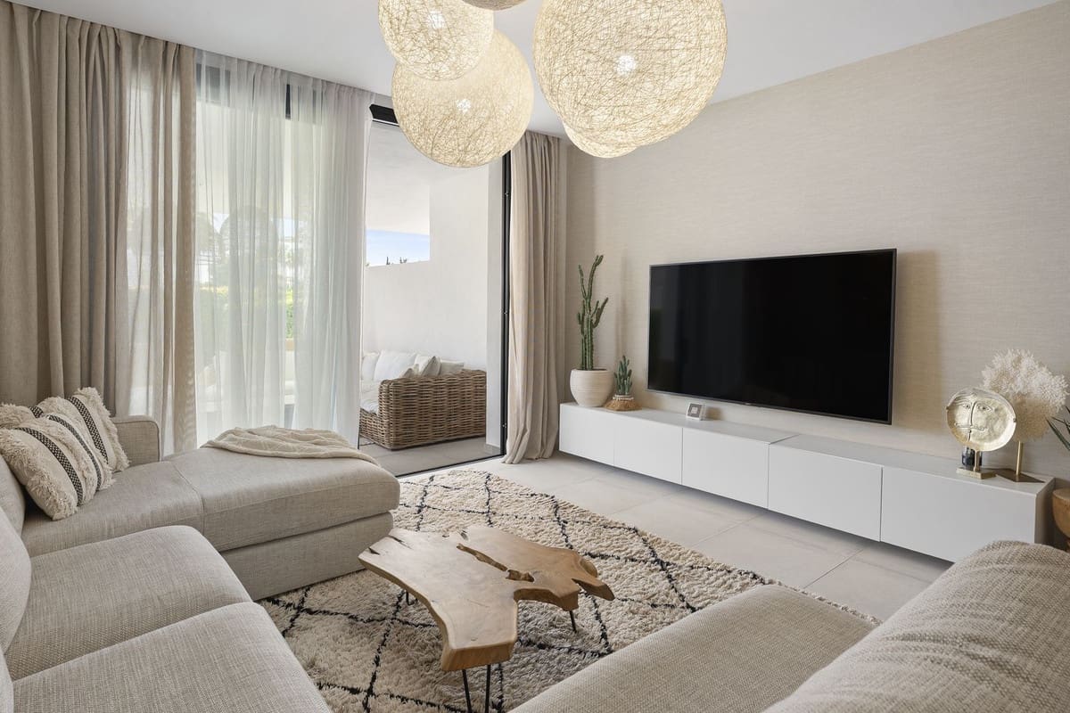 2 soveværelse Lejlighed til salg i Benahavis med swimmingpool garage - € 599.000 (Ref: 9396182)