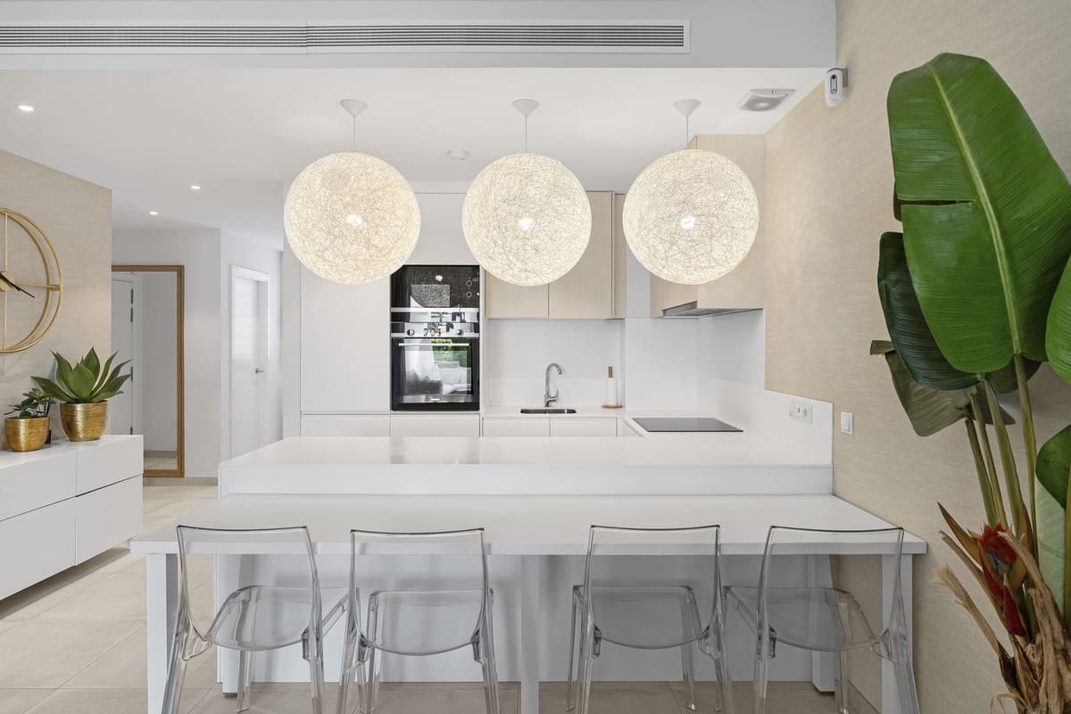 2 soveværelse Lejlighed til salg i Benahavis med swimmingpool garage - € 599.000 (Ref: 9396182)