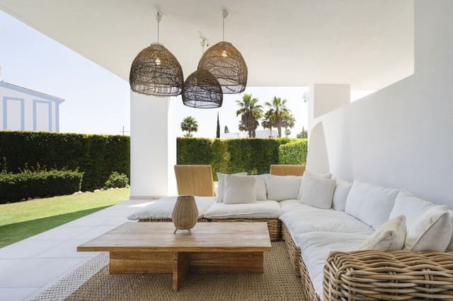 2 soveværelse Lejlighed til salg i El Paraíso, Benahavís med swimmingpool garage - € 599.000 (Ref: 9396182)