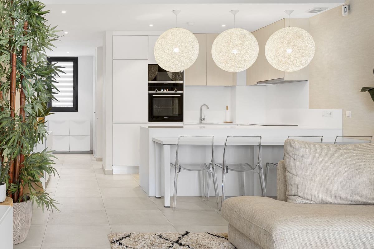 2 soveværelse Lejlighed til salg i Benahavis med swimmingpool garage - € 599.000 (Ref: 9396182)