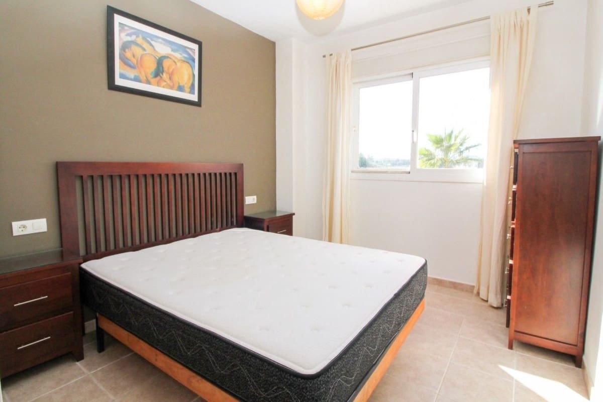 2 sypialnia Penthouse na sprzedaż w Casares z basenem garażem - 250 000 € (Ref: 9396224)